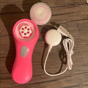 Clarisonic Mia Pink with NEW brush head!